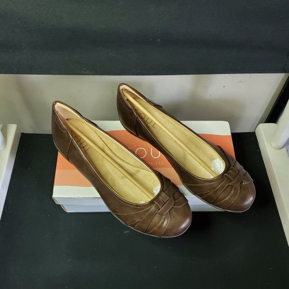 SOUL NATURALIZER Womens Gift Ballet Flat Size 9.5W - Picture 4 of 11